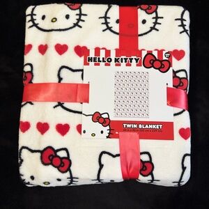 Hello kitty VDay blanket